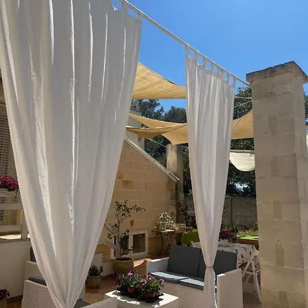 Bed & Breakfast Antico Casale Il Sambuco 4*